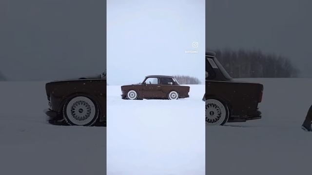 Trabant quattro turbo 365HP snow photoshoot ?#trabant #trabantturbo #trabantquattro #bbs смотреть онлайн