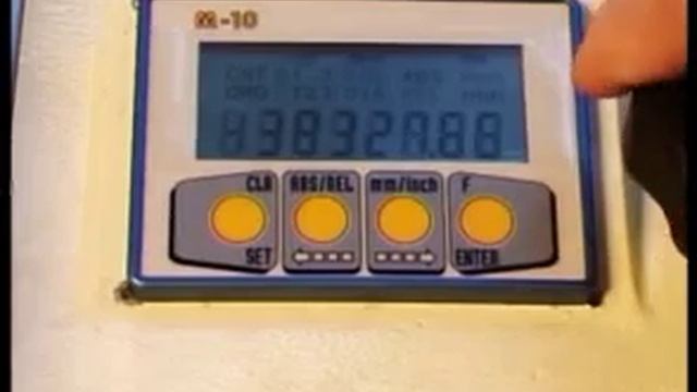 Форматно-раскроечный станок.avi смотреть онлайн