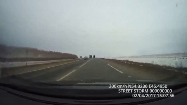 Влетел под фуру со скоростью 200 км/ч запись видеорегистратора. смотреть онлайн