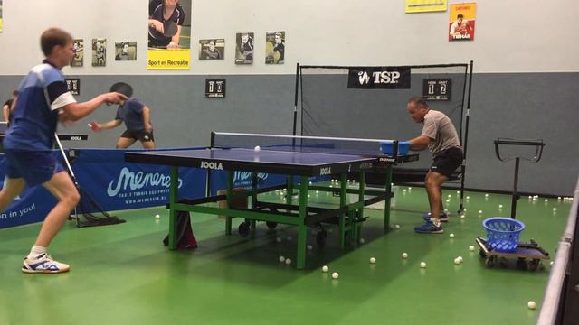 Настольный теннис.Топ-спин справа по подрезке из правого и левого угла. смотреть онлайн