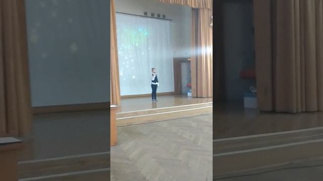 Выступление на фестивале "Минута славы" в школе 536 смотреть онлайн