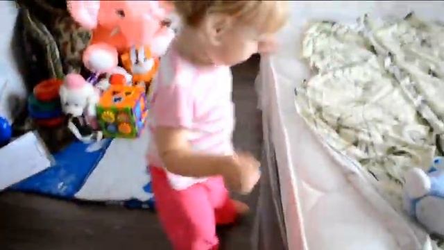 Папа снял клип дочке на 2 годика, невозможно налюбоваться!!! смотреть онлайн