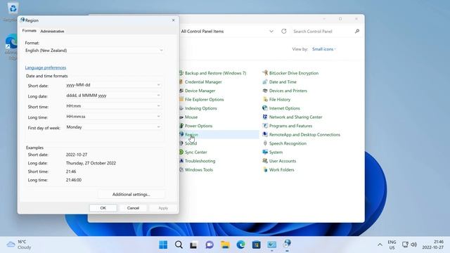 How to change the lock screen clock format in Windows 10 and 11 смотреть онлайн