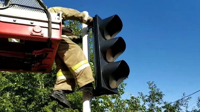 Красим светофор смотреть онлайн