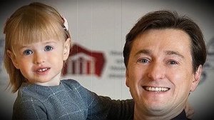 Не собирается останавливаться! Как выглядят 5 детей Сергея Безрукова от разных женщин?