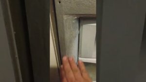 Вода в холодильной камеры Samsung RL28DBSW/SI