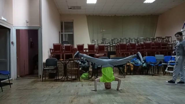 ДК Октябрь Танцы Волгодонск Брейк Данс смотреть онлайн