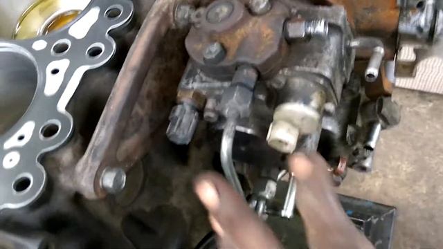 Nissan navara YD25 engine common real pump fitting.seevali auto mobile work shop.0765733481. смотреть онлайн