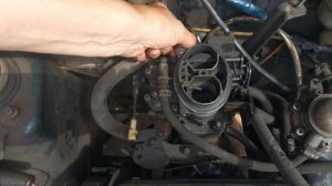 Ока на ремонт.Жалобы :"... большой расход топлива" ,посмотрим ....