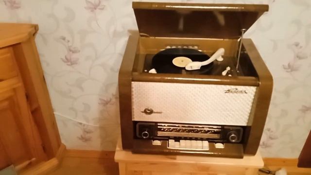 Результаты первого этапа реставрации радиолы Байкал смотреть онлайн