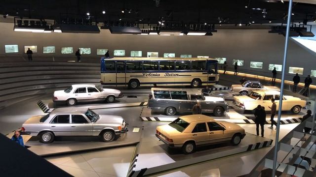 Trip to Germany part 3. Mercedes Museum with E30lv club смотреть онлайн