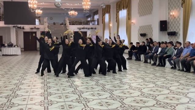 Современно-стилизованный танец "Mantra" - Старшая группа. смотреть онлайн