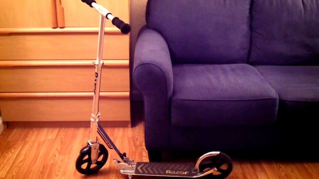 Razor A5 DLX Scooter Review, Part 1 (Unboxing & Tests) смотреть онлайн