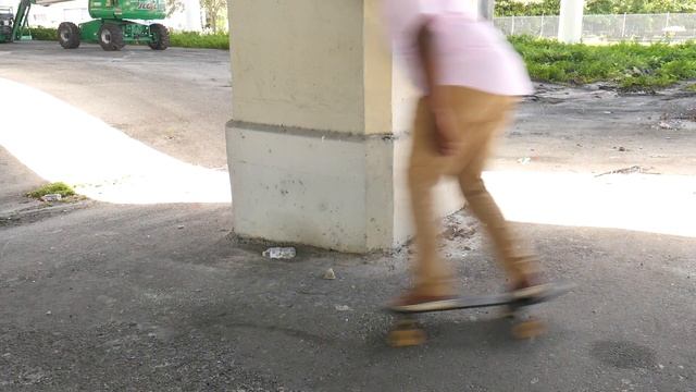 "Ditch Skate" 57 seconds of Gritty goodness смотреть онлайн