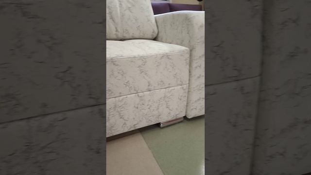 Белый красавец диван. смотреть онлайн