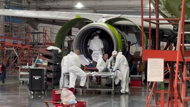 Почему летать на самолете так безопасно? смотреть онлайн