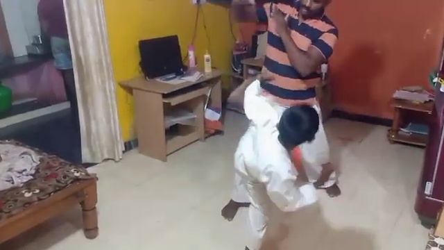 Little Flowers School- Skilled karate kid Pavan from 2nd standard. смотреть онлайн