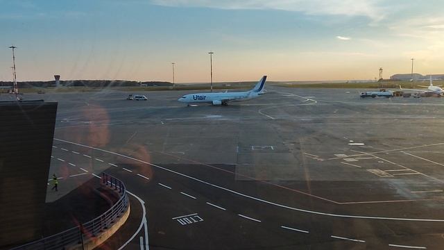 Лётное поле. Внуково смотреть онлайн