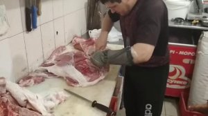 Снятие сала, и Обвалка окорока