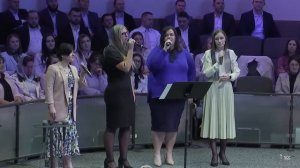 Если мать еще живая, счастлив ты, что на землеЕсть кому, переживая, помолиться о тебе.