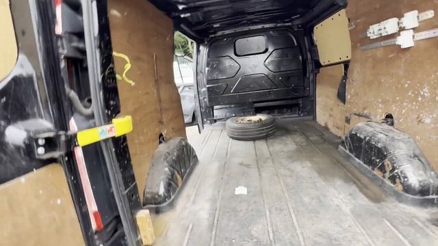 cb14lll/bu64owd TRANSIT CUSTOM 290 L1 DIESEL FWD 2.2 TDCi 155ps Low Roof Limited Van(2014) смотреть онлайн