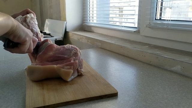 асмр : картошка со свининой в сливках запечённая в горшочках // рулет из свиной рульки смотреть онлайн