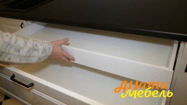 Кухня инь и янь (белая с черным) смотреть онлайн