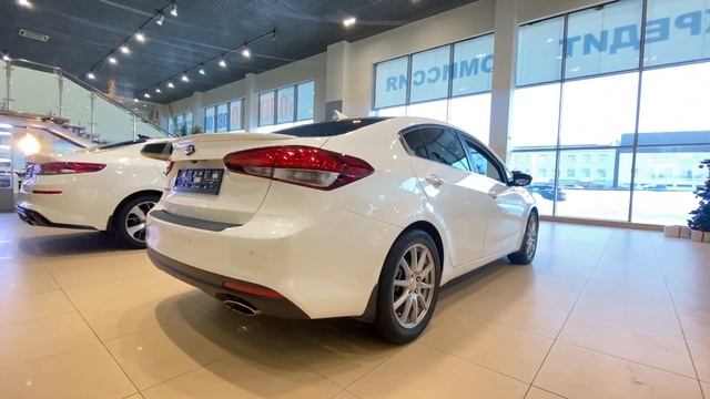 Kia Cerato - (002144) смотреть онлайн