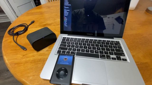 iPod classic 6th gen mod. USB type c: charge, data, Bluetooth, 128 GB SD card and 3000mAh battery. смотреть онлайн