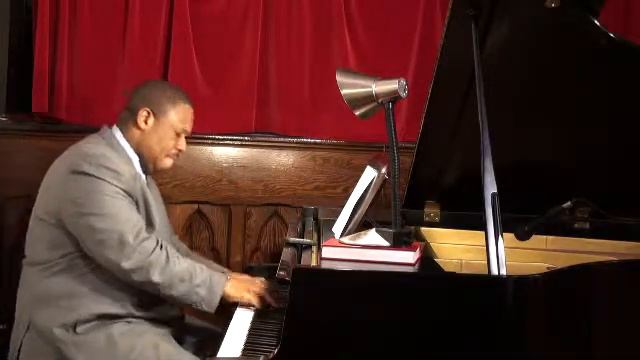 Chris Fleischer, Piano- Keep On Moving(Played in C Sharp, D, & E Majors) смотреть онлайн
