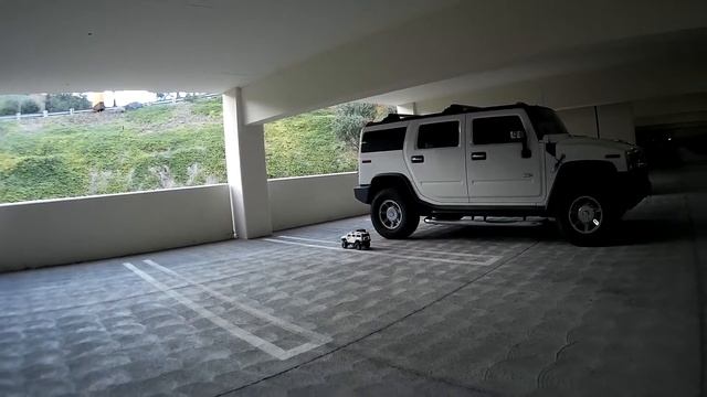 scx10 Hummer H2 Shadow Dancing to Peter Gabrial смотреть онлайн
