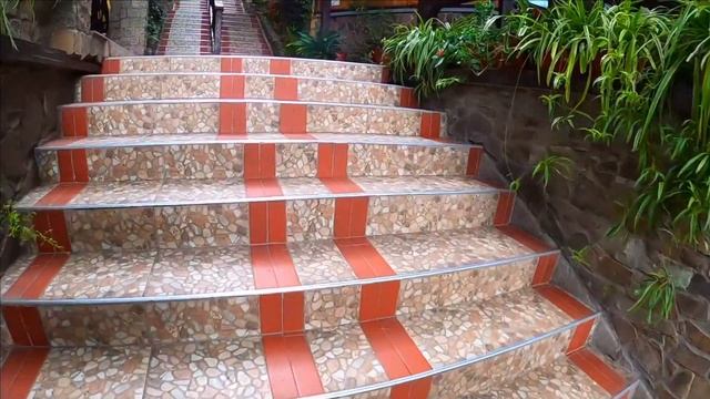 Профессорский уголок в Алуште. Цены в Алуште .Красивое кафе Алушта Крым сегодня смотреть онлайн