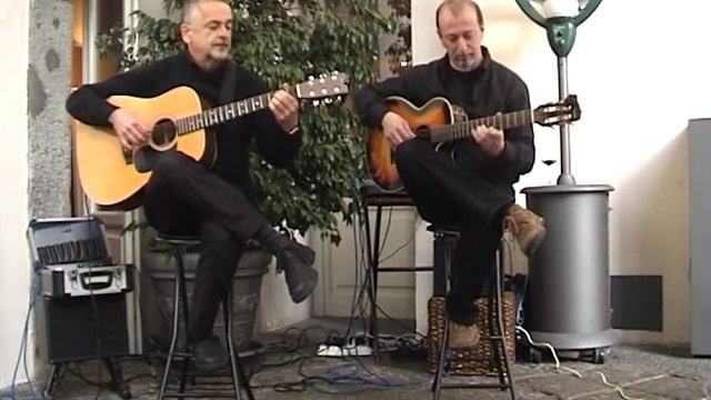 Lelùc - acoustic guitar duet - Bachianinha n°1 (by P. Nogueira) смотреть онлайн