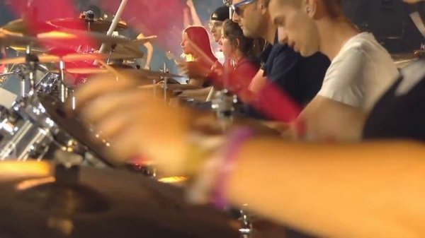 Rockin'1000 - Taylor Hawkins (Foo Fighters) Tribute