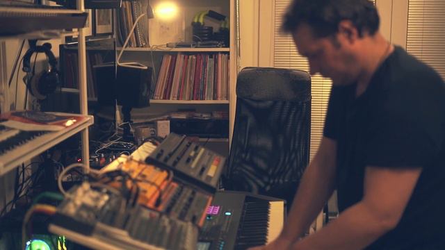 New Roland Fantom 8 Introduction смотреть онлайн