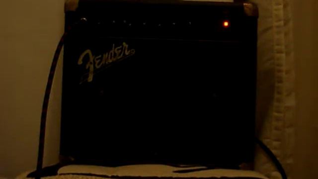 Fender Frontman 15R (1) смотреть онлайн