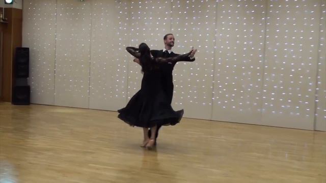 BRONZE QUICKSTEP - krátká verze 1 смотреть онлайн