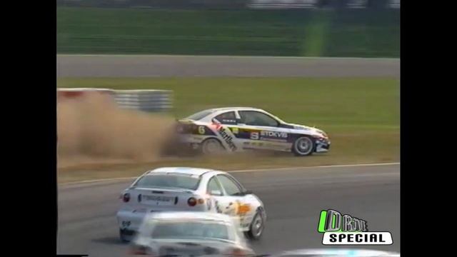Marlboro Elf Renault Megane Trophy 1997 -TT Circuit van Assen TV Report met Allard Kalff. смотреть онлайн