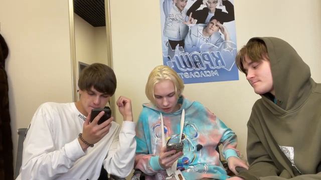 🔘 [#Стрим] • #Иван_Стариков (@ivanstarmusic)👱 & @ecolemusic_ → #отвечают #на #вопросы | 01.12.2023