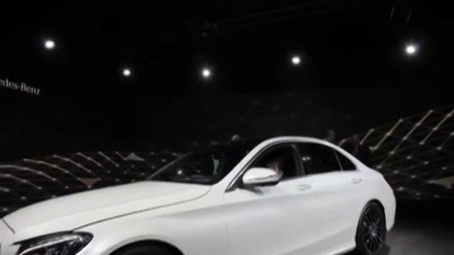 Новый Mercedes Benz C-класса: всё как у больших | New Mercedes-Benz C-Class смотреть онлайн