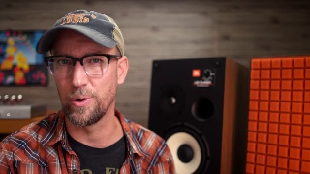 Retro Audiophile Loudspeakers! | JBL L82 Classics Review! смотреть онлайн