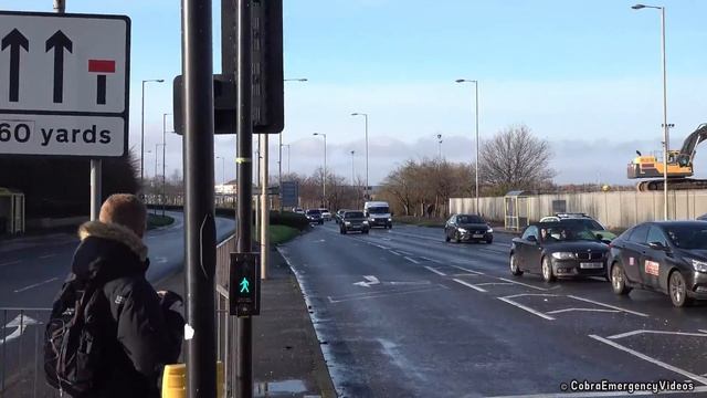(New) ADVANCED POLICE INTERCEPTORS and Specialist Cars Responding With Siren and Lights смотреть онлайн