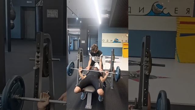 #80kg #качалка #gym #спорт #школьник #жимлёжа #tatwole смотреть онлайн