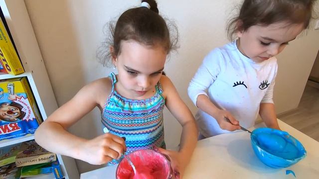 КАК СДЕЛАТЬ СЛАЙМ ИЗ ПЕНЫ И КЛЕЯ В ДОМАШНИХ УСЛОВИЯХ | ВИДЕО СЛАЙМ | How To Make Slime смотреть онлайн