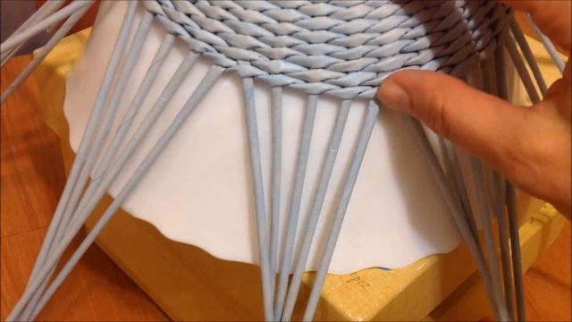 #6 DIY Newspaper Basket Weaving using The Decoupage Art decoration. English Subtitles. смотреть онлайн