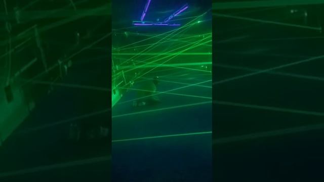 lazer light game... смотреть онлайн