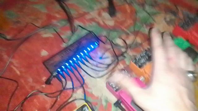 Behringer Pedal HeaVy Metal HM 300 смотреть онлайн