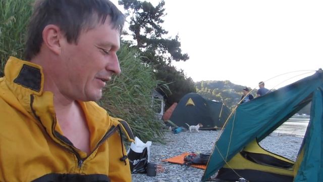 Ночевка с палаткой на пляже. Бжид - Голубая бухта. Черное море смотреть онлайн