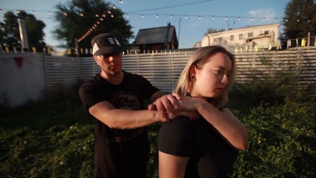 Кунг фу, приемы самообороны для девушки от захвата рукой | Ульяновск | Михаил проект и "Снежный Лев смотреть онлайн