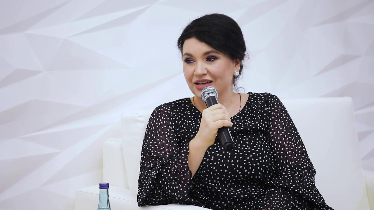 Интервью с Туттой Ларсен смотреть онлайн